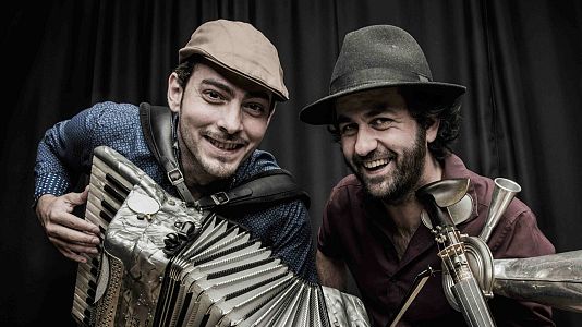 Por tres razones - Por tres razones - Pasamos una tarde, fetén, fetén - 06/01/20 - escuchar ahora