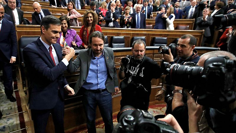 14 horas - Pedro Sánchez es investido presidente del Gobierno en la segunda votación - Escuchar ahora