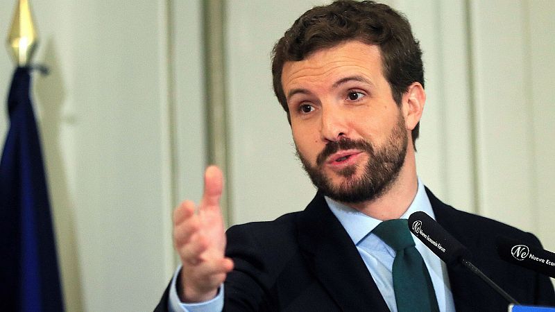Boletines RNE - Pablo Casado considera un "golpe al estado de derecho" la elección de Dolores Delgado como FGE - Escuchar ahora 