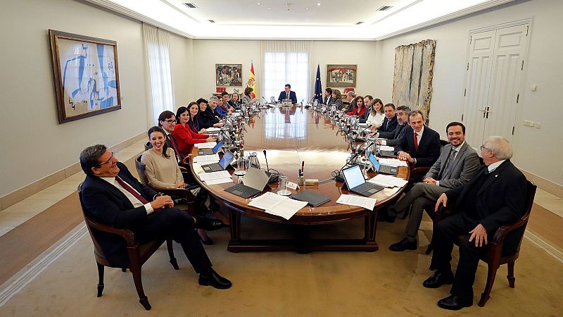 Boletines RNE - Sánchez envía una carta a los miembros del ejecutivo en la que apela a la unidad - Escuchar ahora