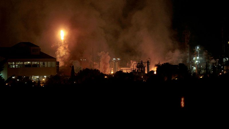 24 horas - Un muerto y seis heridos tras una explosión en una petroquímica en Tarragona - Escuchar ahora