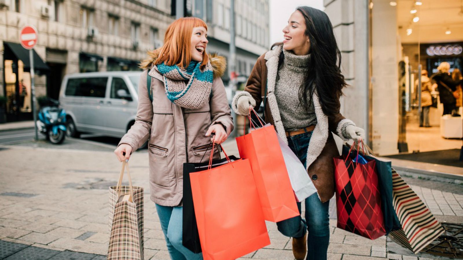 Estamos como queremos - 'Al borde de un ataque de compras' - 15/01/19 - Escuchar ahora