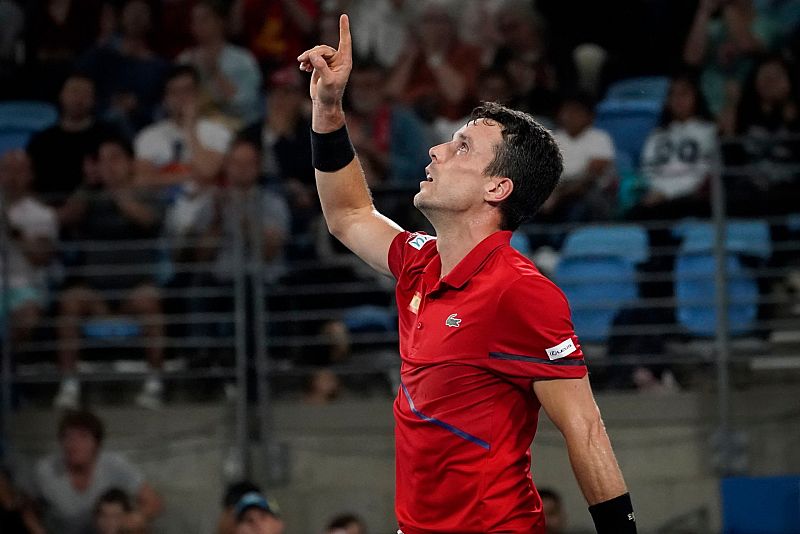  Bautista: "No nos va mal que haya dos copas del mundo". Escuchar ahora.