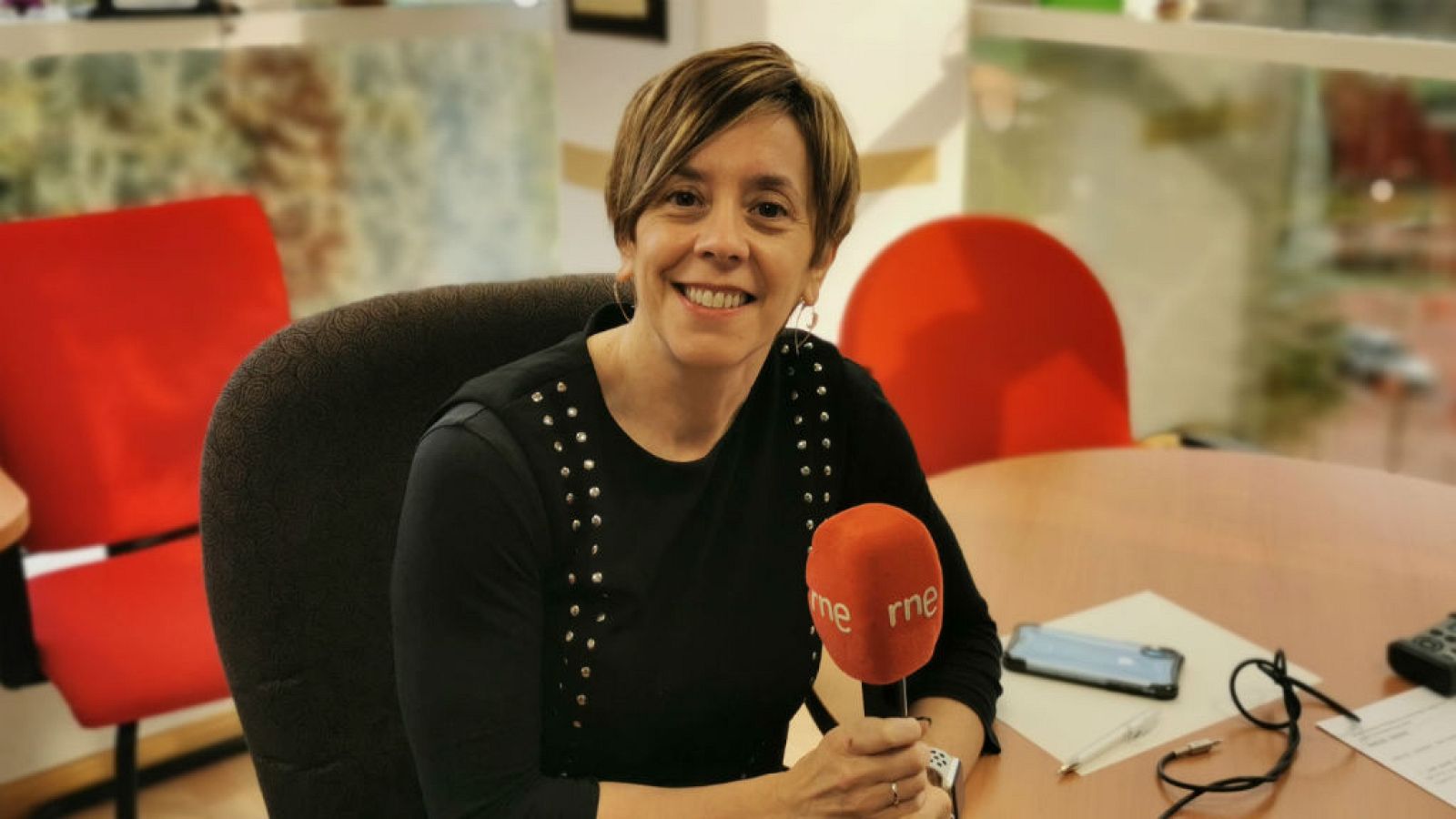 El gallo que no cesa - Femenino singular: Marisol Soengas - Escuchar ahora