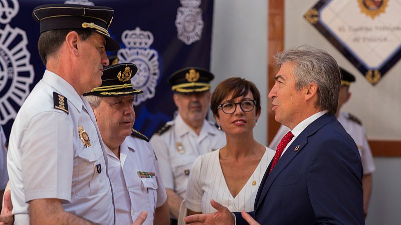 Boletines RNE - Interior propone a María Gámez para dirigir la Guardia Civil - Escuchar ahora