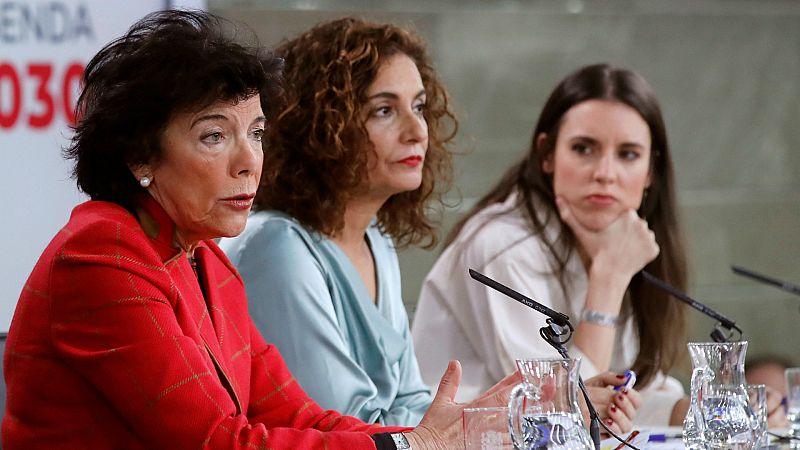  14 horas - El Gobierno exige a Murcia que retire el 'pin parental' por "ir contra los valores constitucionales" - Escuchar ahora