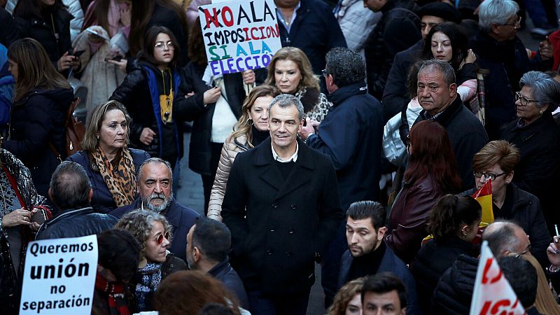 Miles de personas exigen la derogación de la ley valenciana de plurilingüismo - Escuchar ahora