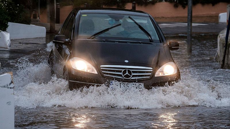 24 horas fin de semana - 20 horas - Alerta roja en buena parte del país por Gloria, carreteras colapsadas y aeropuertos cerrados - Escuchar ahora