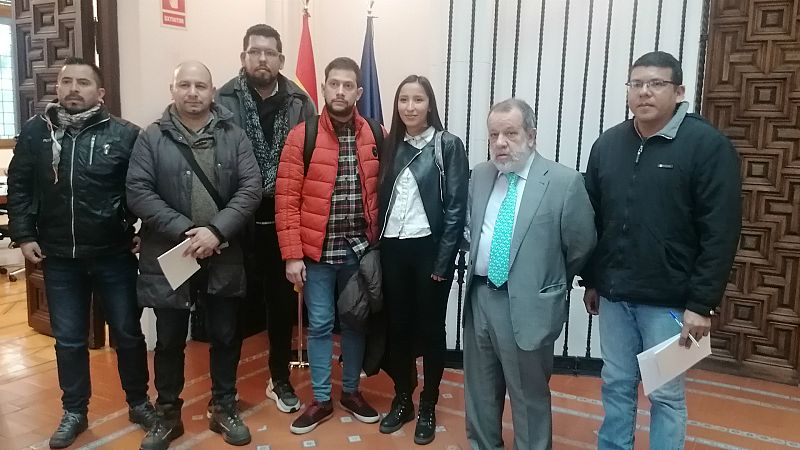 14 horas - 50 personas que pidieron refugio en España duermen en la calle