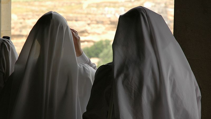 14 horas - El Vaticano denuncia la situación de las monjas dentro de la Iglesia