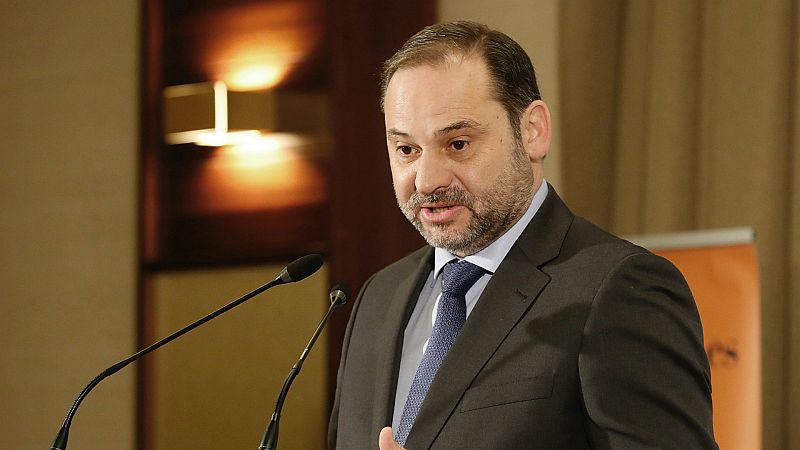 24 horas fin de semana - Ábalos confirma que se vio con la número dos de Maduro pero que no pisó suelo español - Escuchar ahora