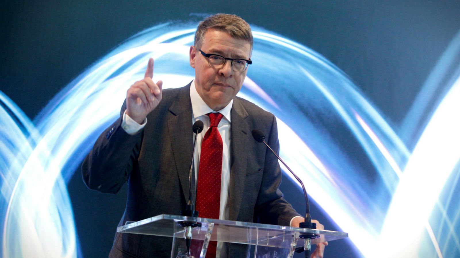 Las mañanas de RNE con Íñigo Alfonso - El presidente de REE, Jordi Sevilla, presenta su dimisión - Escuchar ahora