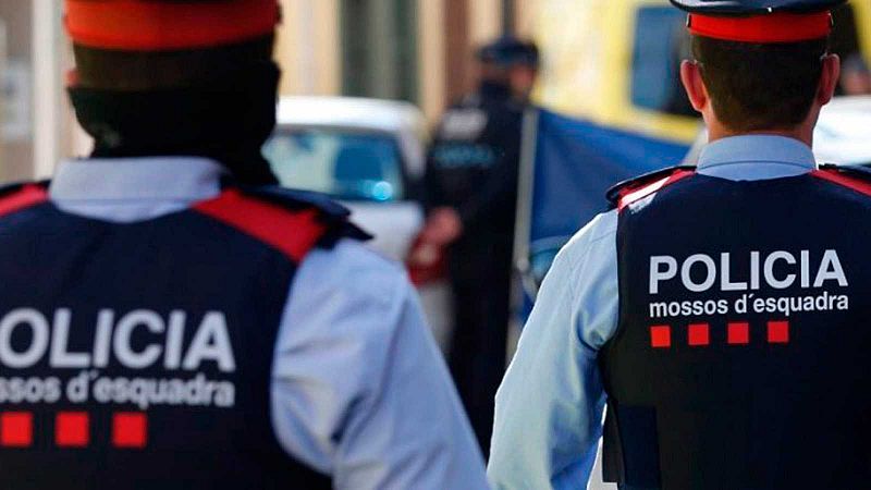 Boletines RNE - Detenido un hombre de 45 años por asesinar presuntamente a su mujer en Sant Joan Despí - Escuchar ahora