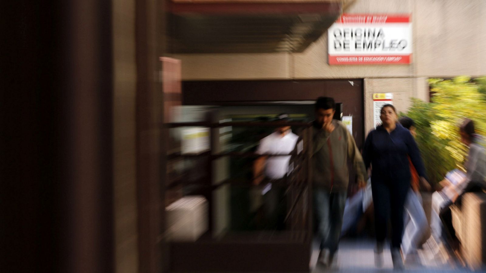 14 horas - El 30% de los jóvenes está en paro: es la segunda tasa más alta de Europa - Escuchar ahora