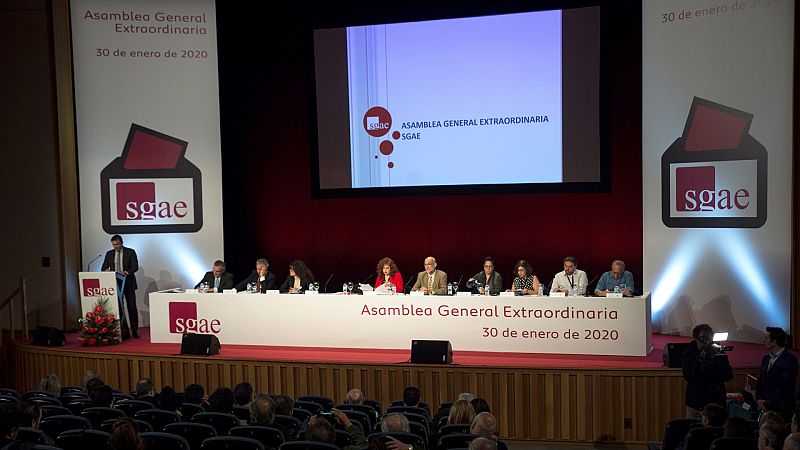 Boletines RNE - La SGAE aprueba nuevos estatutos - Escuchar ahora