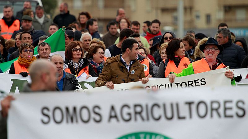 24 horas - El Consejo de Ministros estudiará un anteproyecto para mejorar la situación de los agricultores - Escuchar ahora