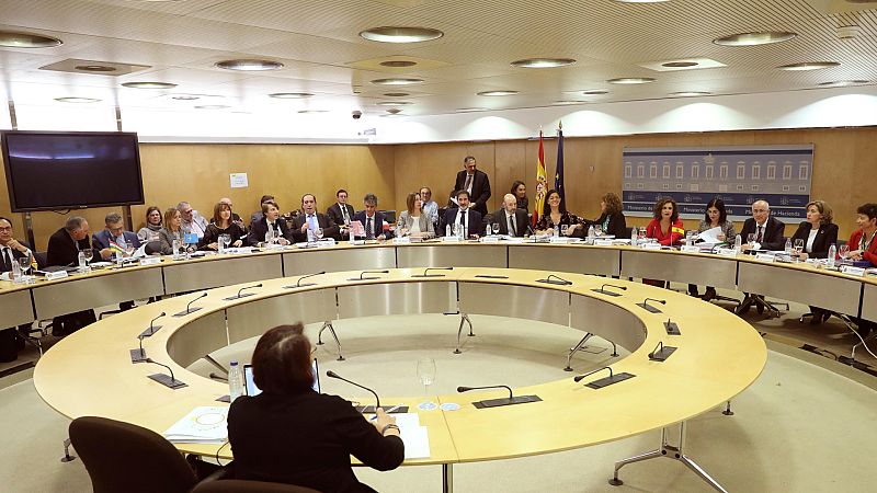 24 horas - Las comunidades muestran su descontento en el CPFF - Escuchar ahora