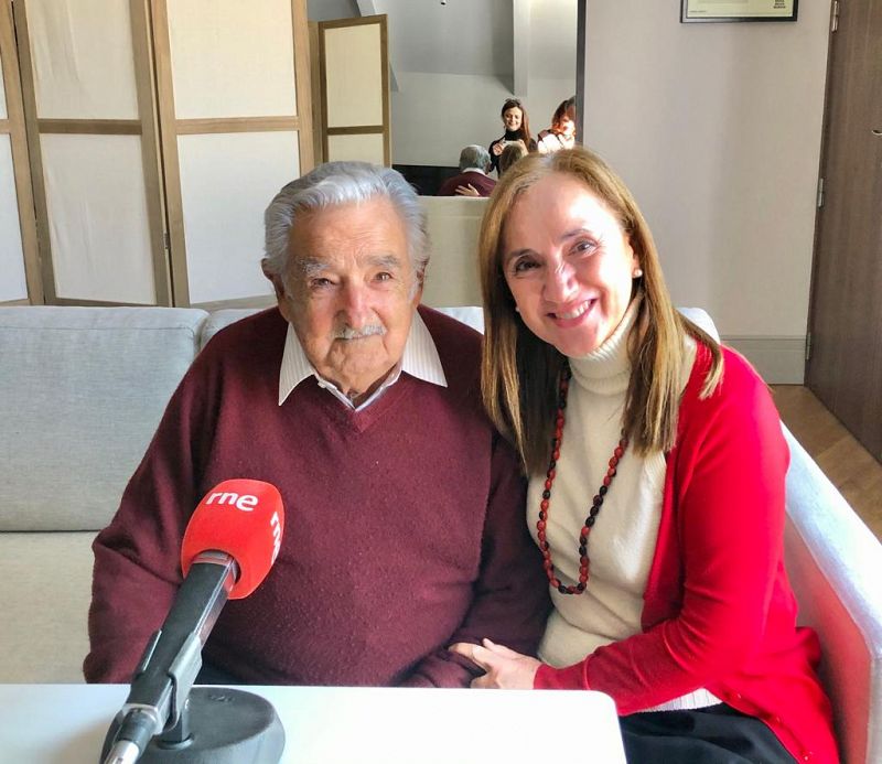 Sin Fronteras-Entrevista completa con Pepe Mújica