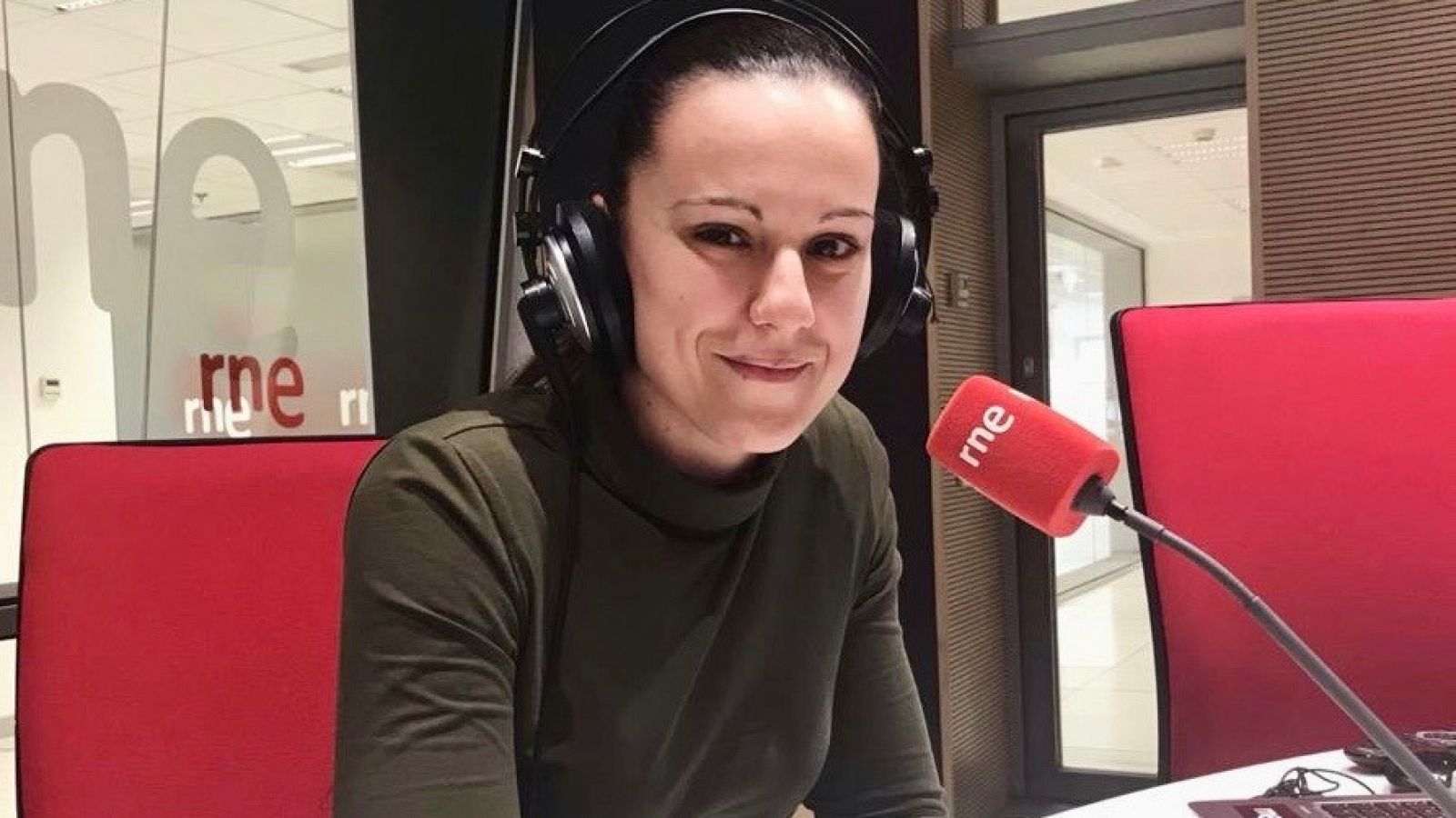 No es un día cualquiera - Boxeo femenino - Olga Viza - 'El podio' - Escuchar ahora