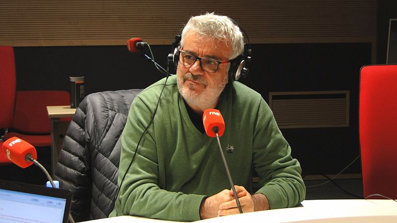 Por tres razones - Millán Salcedo: "Qué sería del mundo sin el humor absurdo" - Escuchar ahora