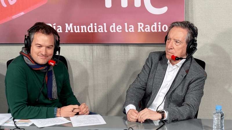 Las mañanas de RNE con Íñigo Alfonso - Día Mundial de la Radio | Entrevista a Iñaki Gabilondo y Julio César Iglesias - Escuchar ahora