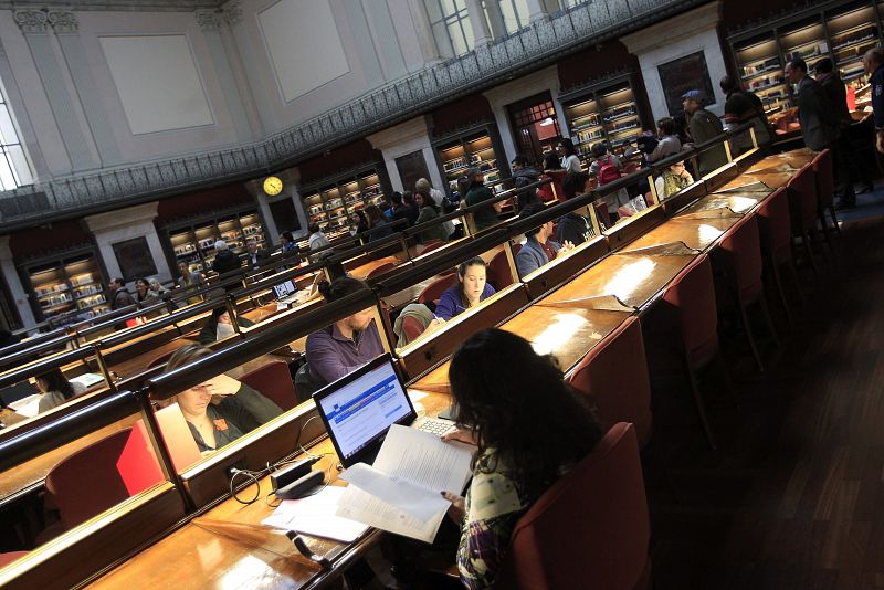 Biblioteca Nacional: Mucho más que libros - Sus trabajadores - Escuchar ahora