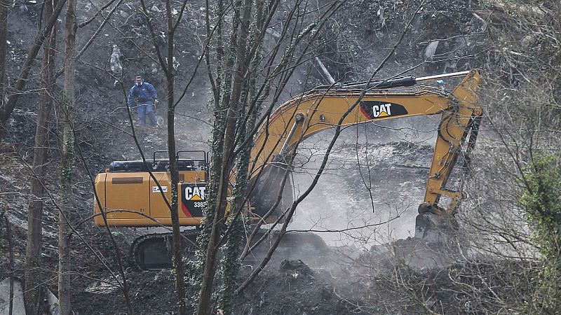 24 Horas - Continúan los trabajos de rescate de los dos trabajadores desaparecidos en Zaldibar - Escuchar ahora