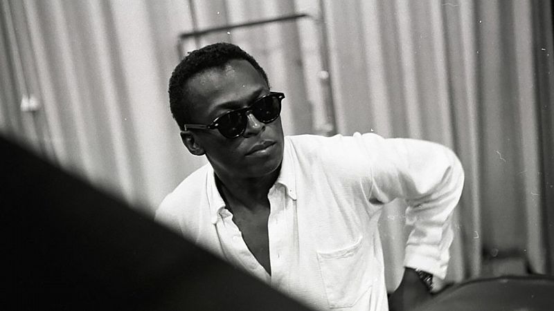 Cuando los elefantes sueñan con la música - Miles Davis: el documental - 20/02/20 - escuchar ahora