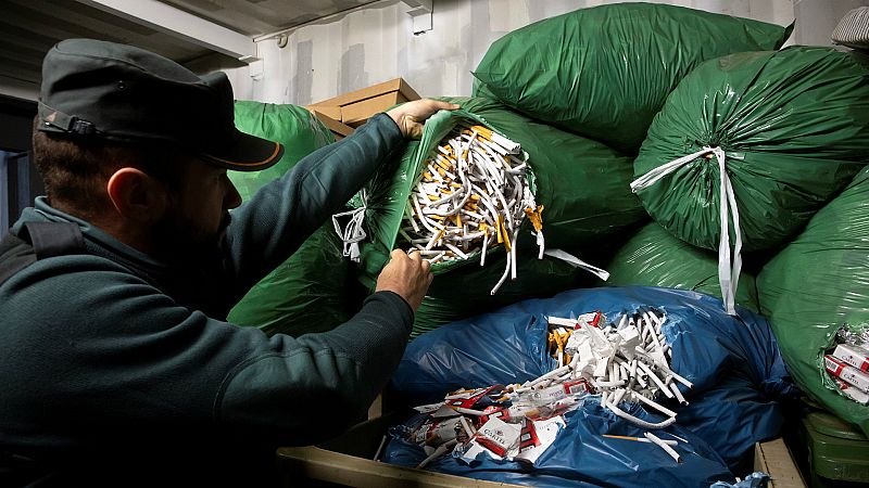 14 horas - Desmantelada en Málaga una fábrica ilegal de tabaco situada bajo tierra - Escuchar ahora