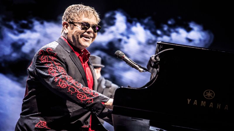 Paseos por la historia de la música - Elton John  - Escuchar ahora