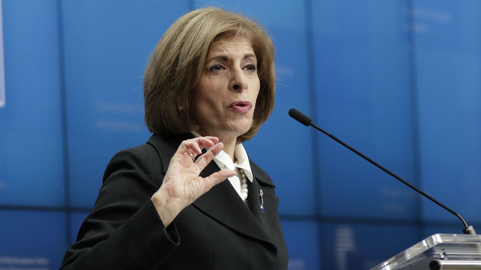  14 horas - Bruselas pide calma y prudencia frente al coronavirus - Escuchar ahora