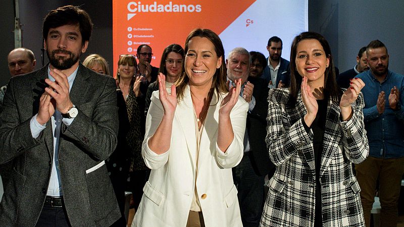  24 horas - La primarias gallegas de Ciudadanos escenifican la igualdad por el liderazgo en el partido  - Escuchar ahora 