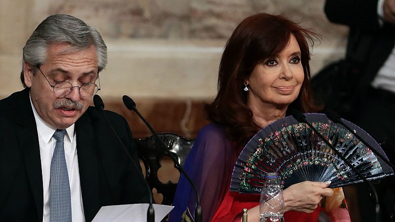 Las mañanas de RNE con Íñigo Alfonso - Alberto Fernández anuncia una ley para despenalizar el aborto en Argentina - Escuchar ahora