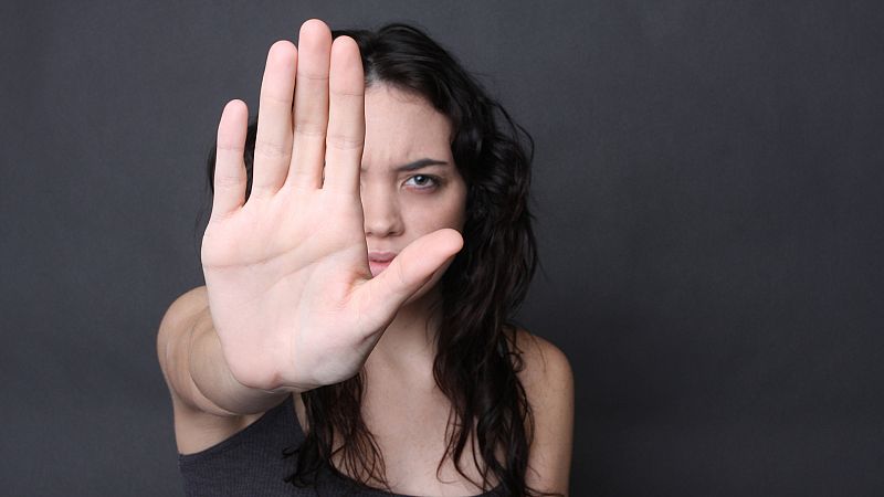 Emissão em português - Músicas e artistas engajados na luta contra a violência de gênero - 28/02/20 - escuchar ahora