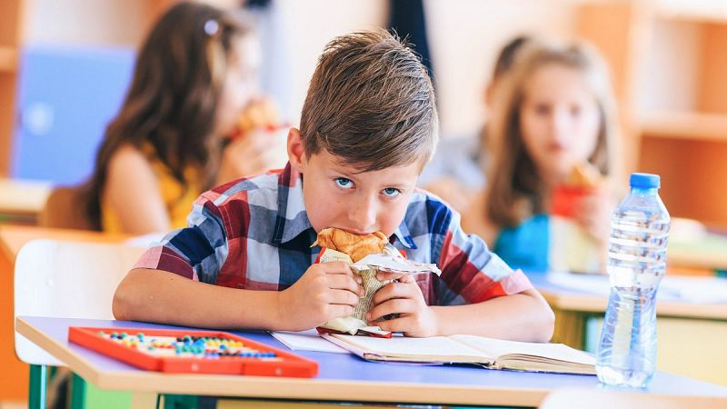 Carlos González, pediatra: «Nuestra obsesión por darles a los niños comida  sana hace que nuestros adolescentes coman cada vez peor»