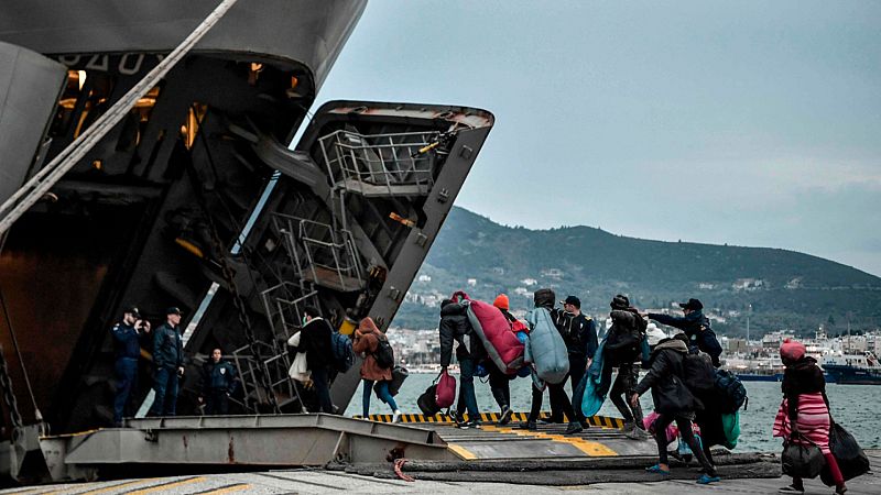 Cinco continentes - Lesbos: �albergue o c�rcel? - Escuchar ahora