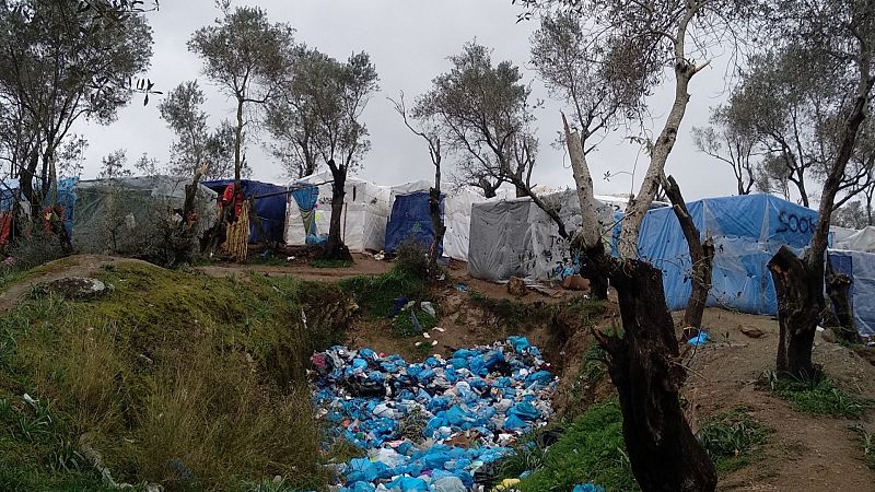 Las mañanas de RNE con Íñigo Alfonso - Miles de migrantes se concentran en la frontera greco-turca donde aumenta la tensión - Escuchar ahora