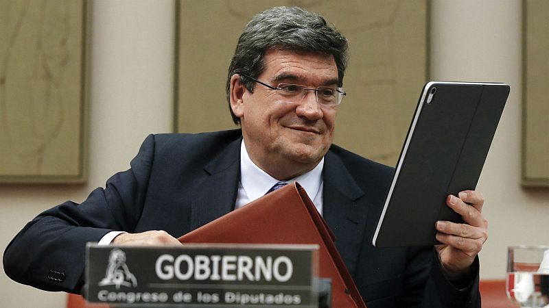 Boletines RNE - El gobierno quiere endurecer las prejubilaciones e incentivar los planes privados de pensiones - Escuchar ahora