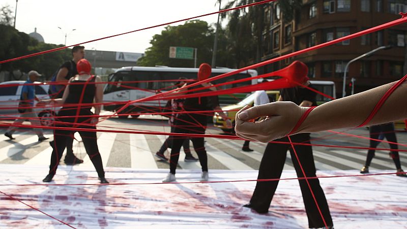 España a las 8 Fin de Semana - Las mujeres en Colombia, objetivo de la violencia del narcotráfico - Escuchar ahora