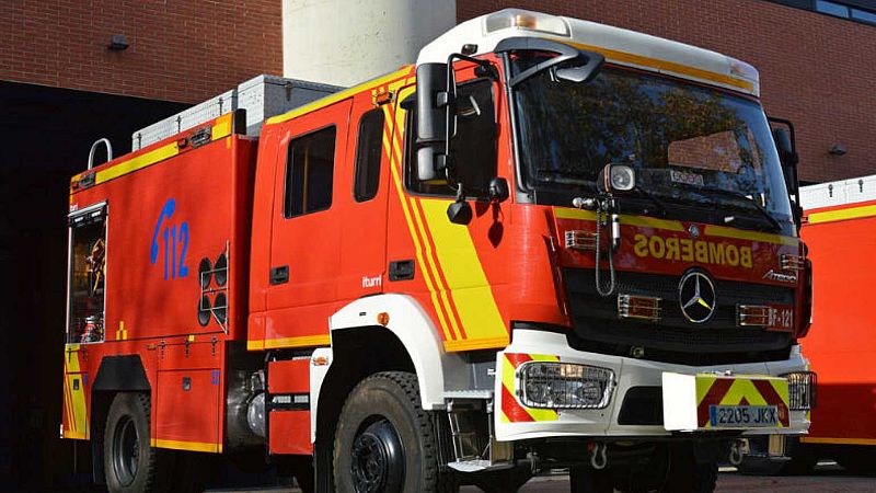 Boletines RNE - Un fallecido tras una explosi�n en una empresa de productos qu�micos en Barcelona - Escuchar ahora