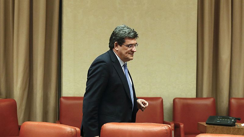 Boletines RNE - El Gobierno prepara una nueva prestaci�n para que los padres cuiden de sus hijos mientras dure el cierre de los colegios - Escuchar ahora 