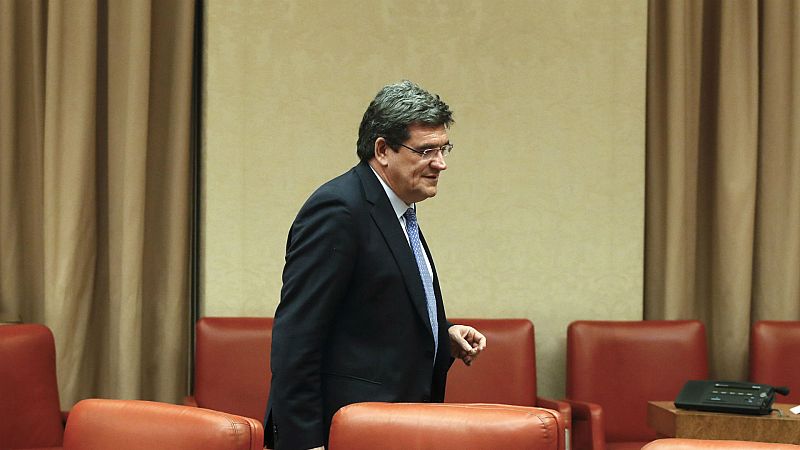 Boletines RNE - El Gobierno prepara una nueva prestación para que los padres cuiden de sus hijos mientras dure el cierre de los colegios - Escuchar ahora