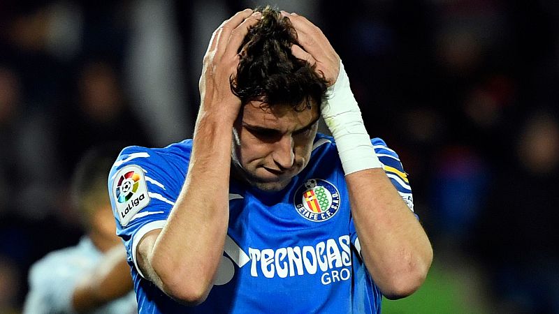  Boletines RNE - UEFA cancela el Inter-Getafe y el Sevilla-Roma - Escuchar ahora