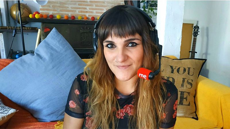 Por tres razones - 'Yo Me Quedo En Casa Festival' con Rozalén - Escuchar ahora