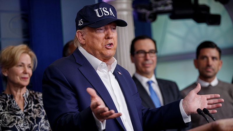 España a las 8 Fin de Semana - EEUU aumenta las restricciones para viajar al país a Reino Unido e Irlanda - Escuchar ahora