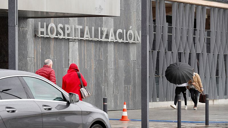 14 Horas Fin de Semana - Los sanitarios consideran positivo el decreto para frenar el avance del COVID-19 - Escuchar ahora