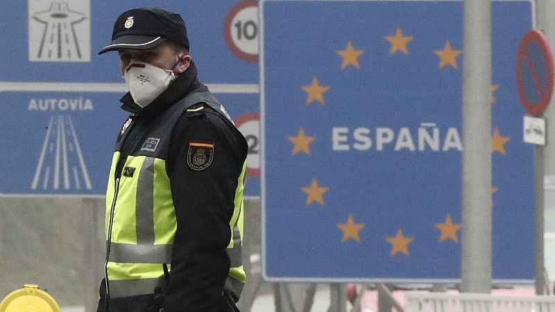  Cinco Continentes - COVID-19: la preocupación crece en todos los continentes - Escuchar ahora