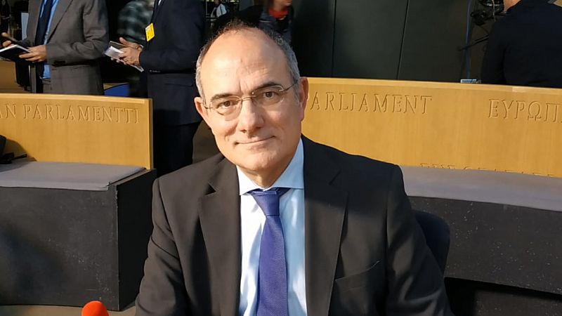 Las mañanas de RNE con Íñigo Alfonso - Duch: "La UE está haciendo lo correcto, pero ha tardado en apreciar la magnitud de la crisis" - Escuchar ahora