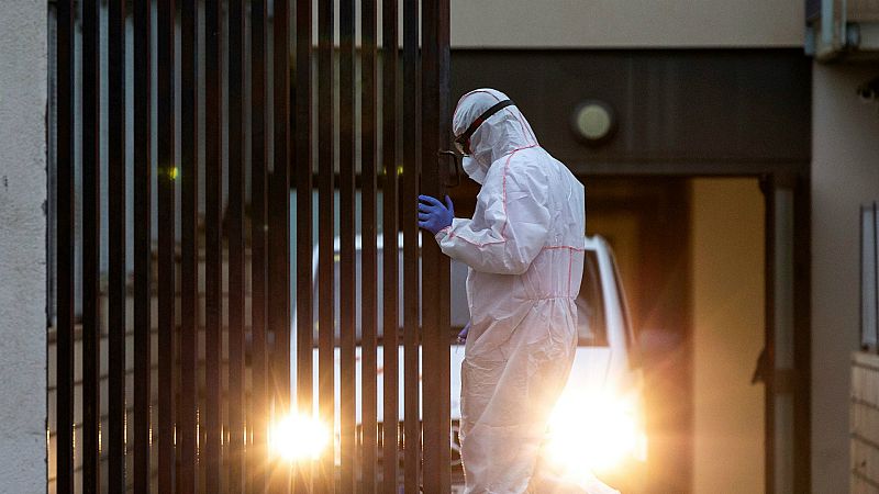  Boletines RNE - Aumenta el número de muertos en residencias de Madrid -Escuchar ahora