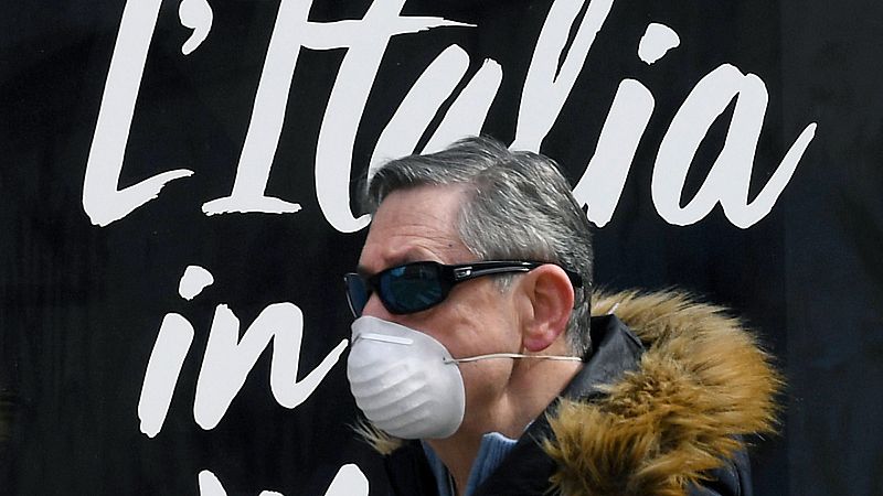 Boletines RNE - Italia marca un récord de decesos, pero los contagios siguen bajando - Escuchar ahora